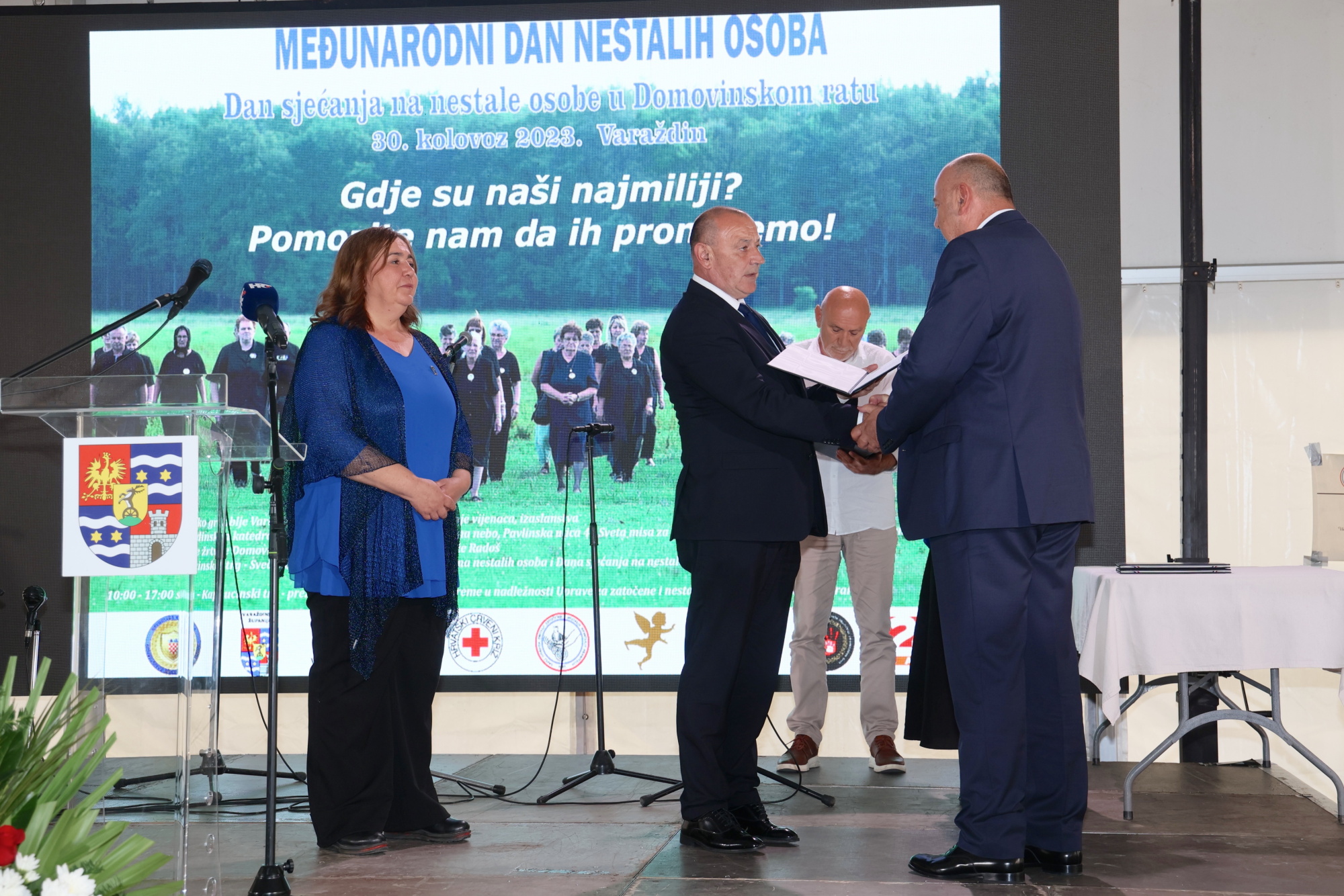 Povodom obilježavanja Međunarodnog dana nestalih osoba i Dana sjećanja na nestale osobe u Domovinskom ratu Medicinskom fakultetu Osijek svečano dodijeljena braniteljska zahvalnica
