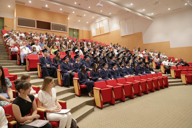 Održana svečana promocija diplomiranih studenata Medicinskog fakulteta Osijek